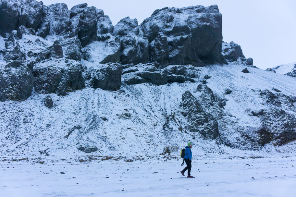 Winter hiking in Iceland. Find out how to have a great winter walk with these 8 tips for winter hiking.
