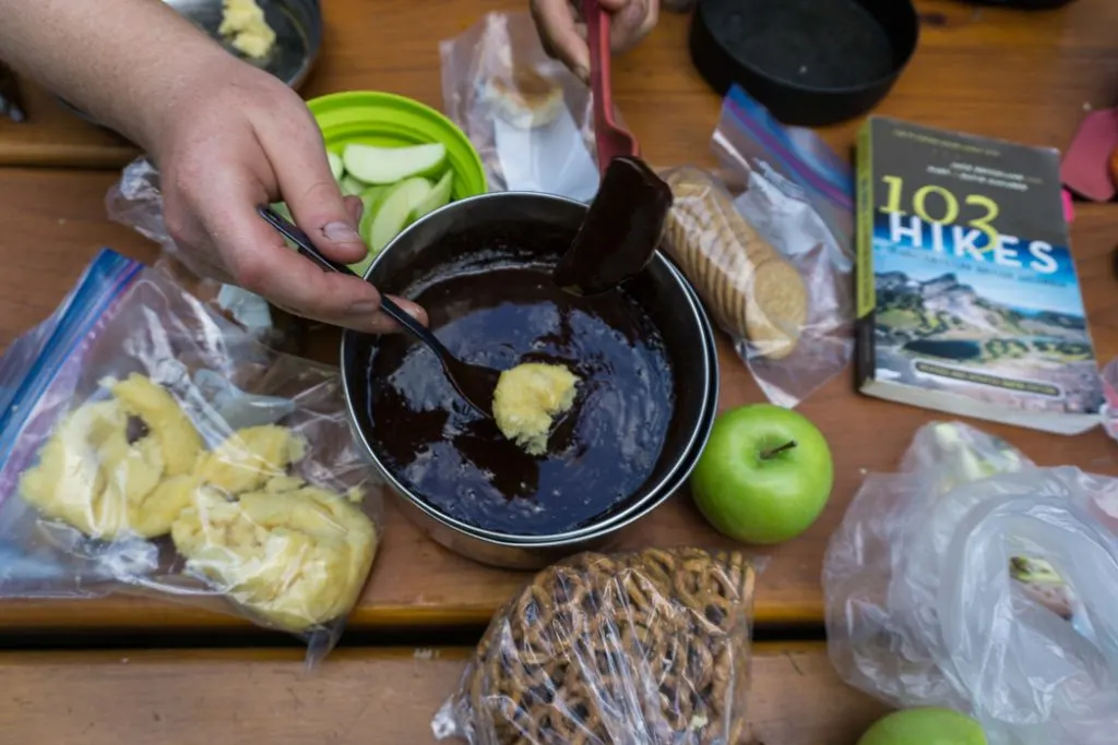 Fondue chinoise québécoise • Recettes Trouvailles Voyages Camping