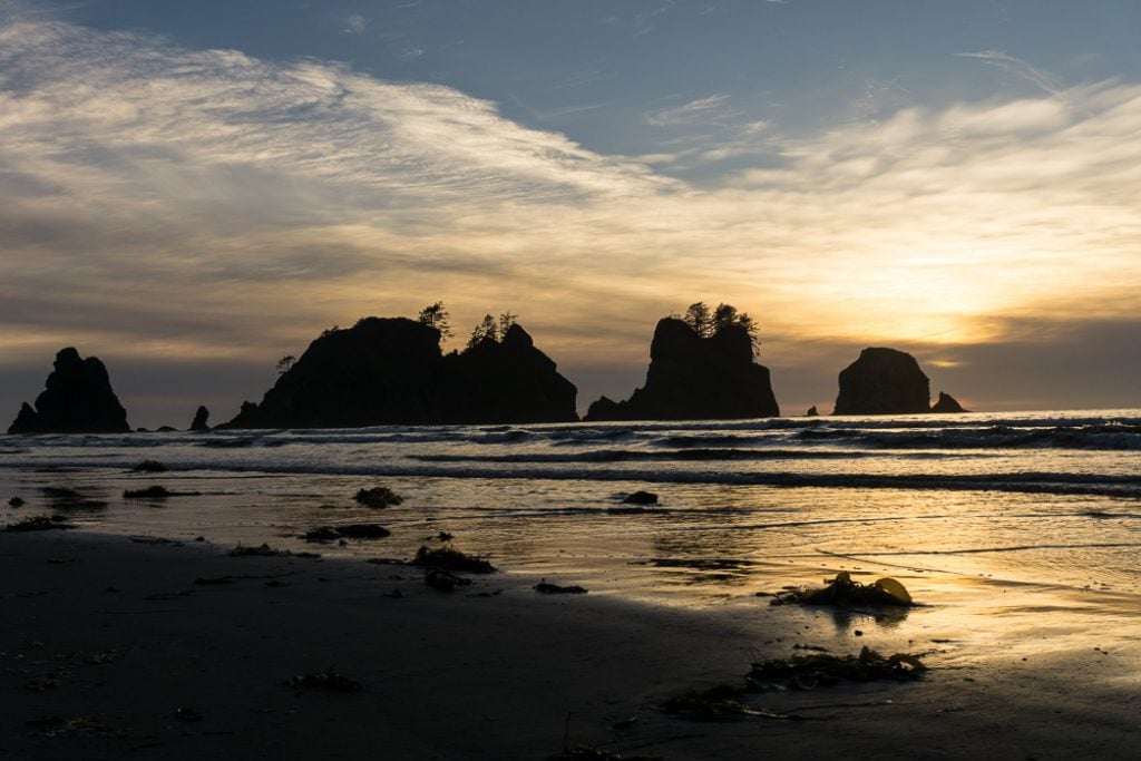 Sunset on Point of the Arches at Shi Shi Beach. A complete guide to hiking and camping at Shi Shi Beach.