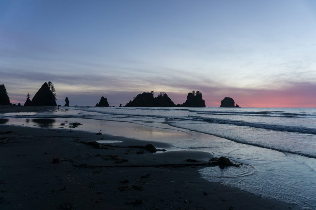 Sunset at Point of the Arches on Shi Shi Beach. Complete guide to hiking and camping at Shi Shi Beach.