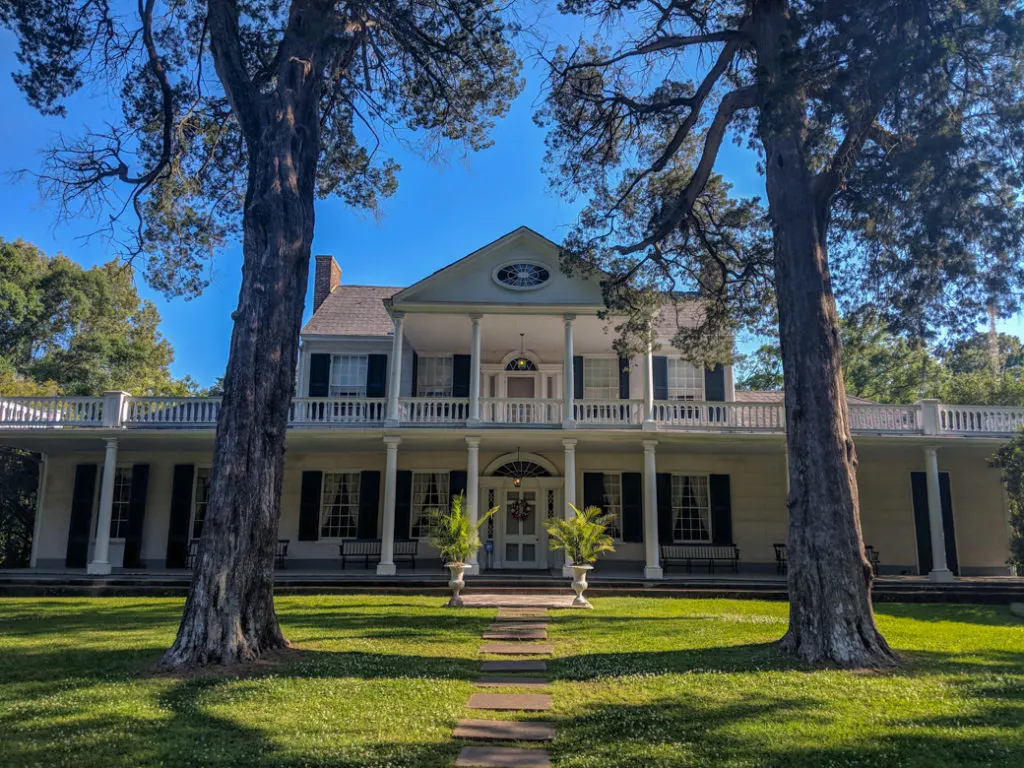 The Linden B&B in Natchez, MS at the end of the Natchez Trace. Learn how to cycle tour the Natchez Trace Parkway in this detailed guide.