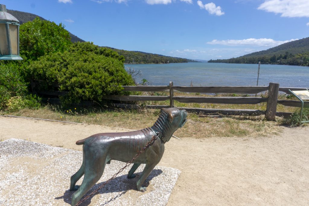 A statue at the dog line in Eaglehawk Neck Historic Site on the Tasman Peninsula in Tasmania, Australia 