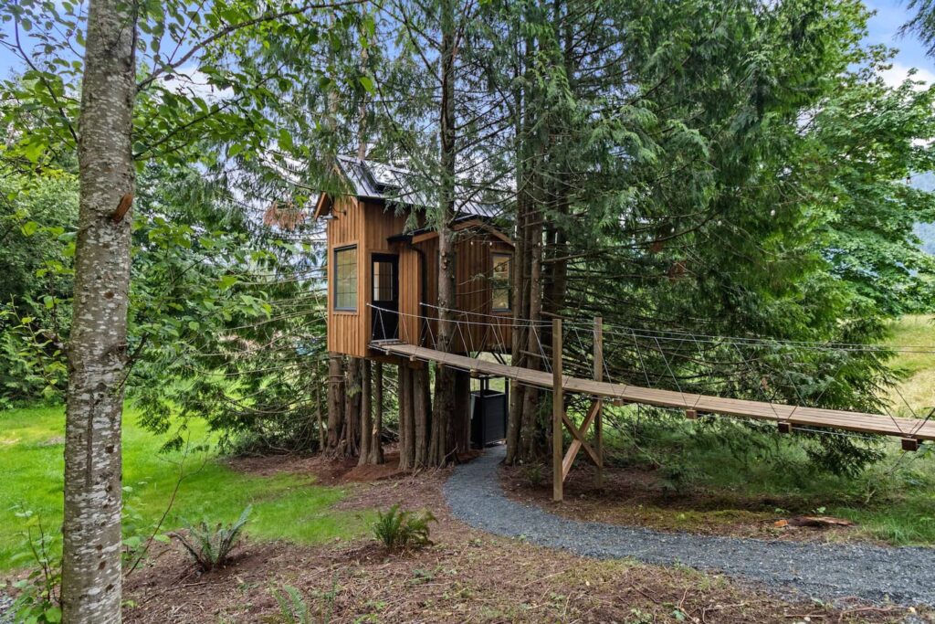 Cozy Cabins near Vancouver Perfect for a Weekend Getaway Happiest