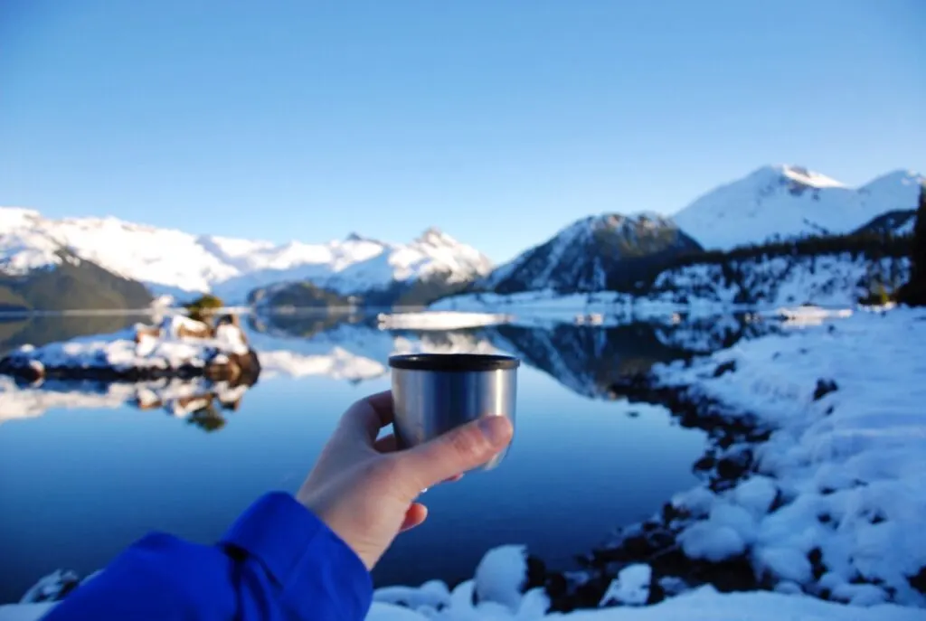 How to Keep Warm on an Alberta Winter Camping Trip - AMA