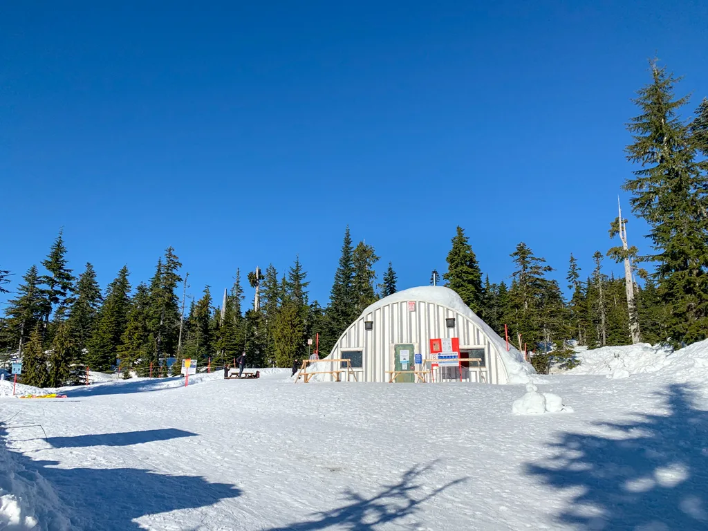 The warming hut at Dakota Ridge on the Sunshine Coast
