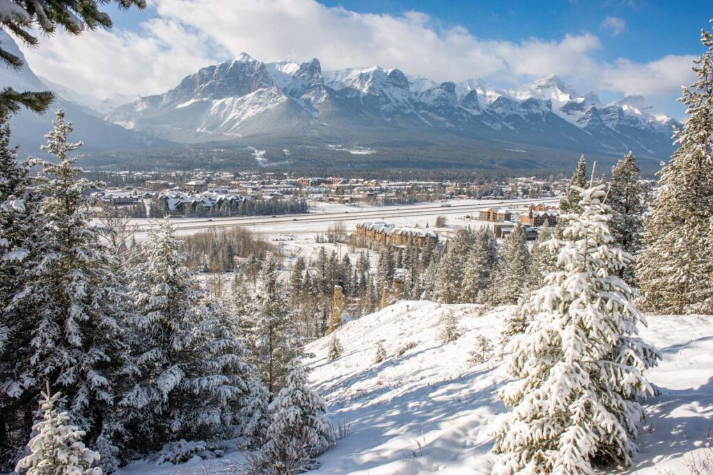 canmore winter tours