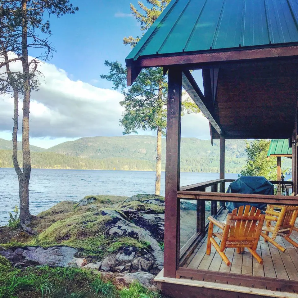 Waterfront cabin at Brown's Bay Resort in Campbell River - beautiful waterfront cabins near Vancouver