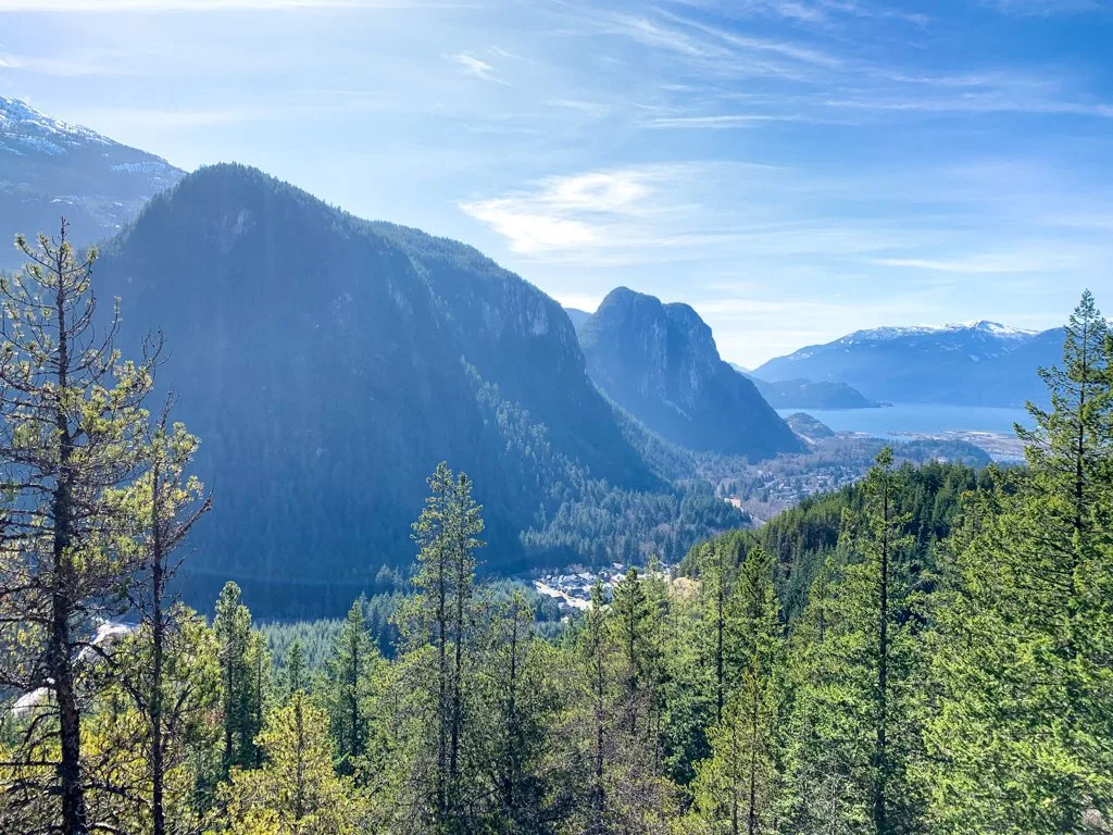 The view of Slhaney and the Stawamus Chief from the summit of Mount Crumpit in Squamish