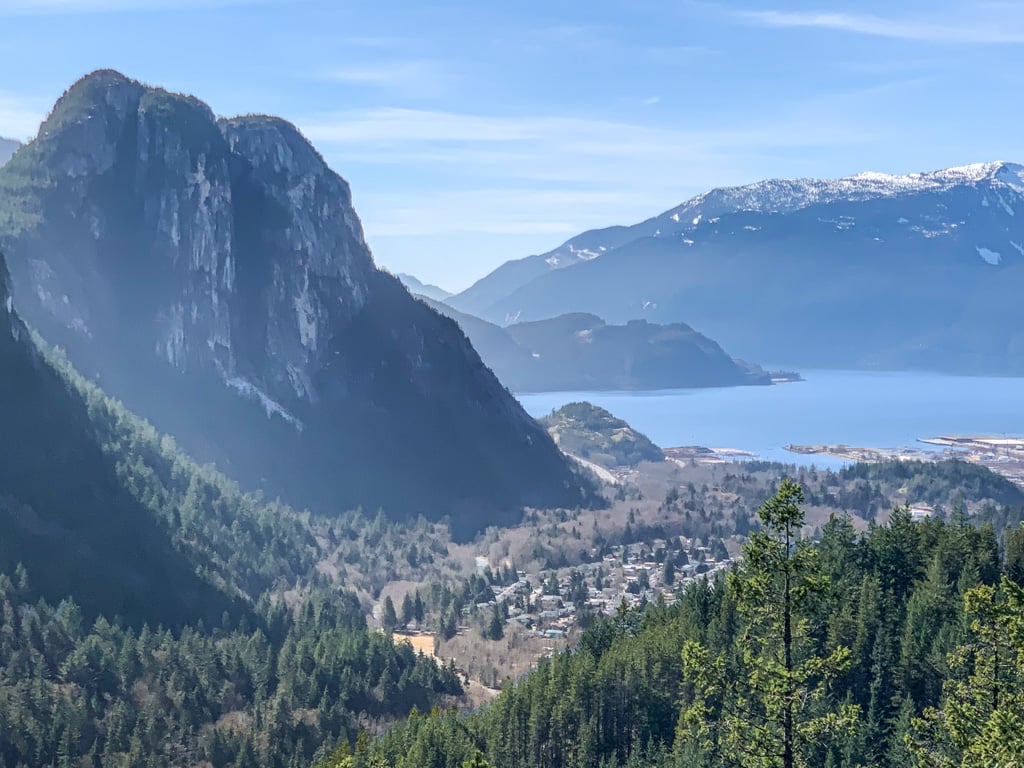 View from the summit of Mount Crumpit in Squamish