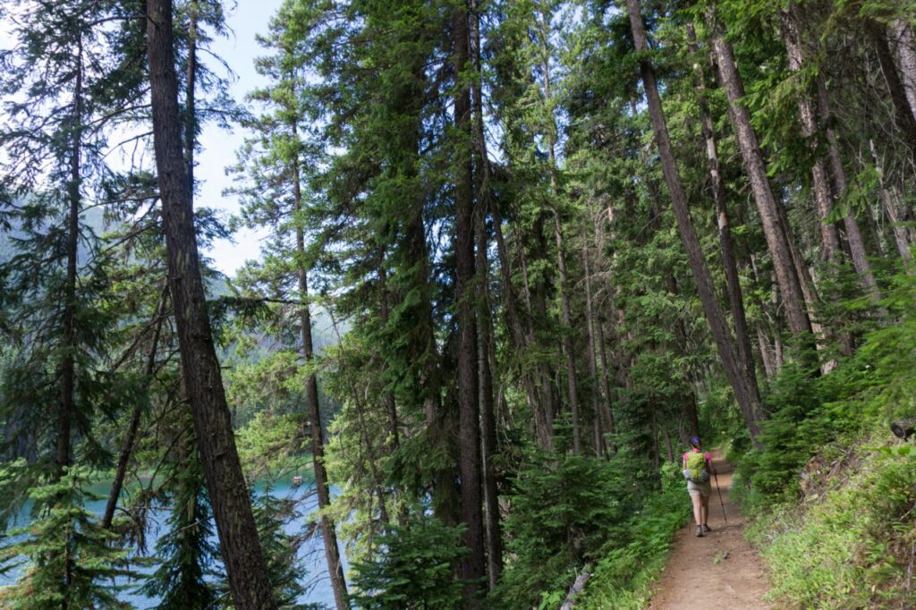 Hiking the Lightning Lakes trail in Manning Park