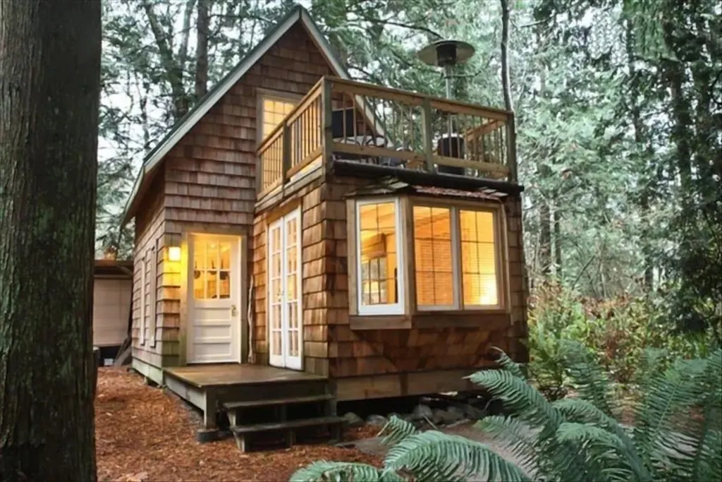 Gingerbread Cottage in Point Roberts, one of the best Washington cabins near Vancouver