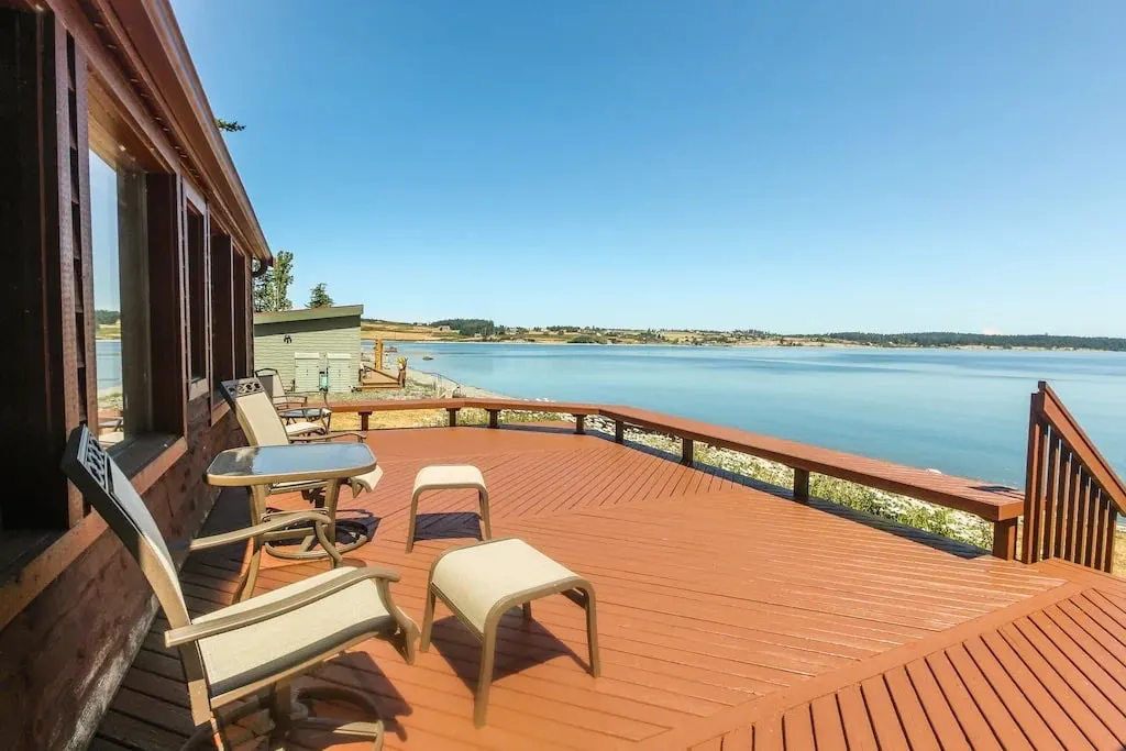 Oceanfront cabin on Whitby Island in Washington