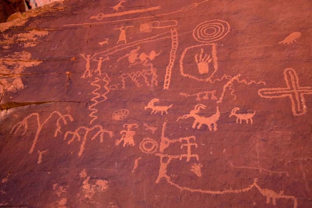 Petroglyphs at Atlatl Rock near Las Vegas