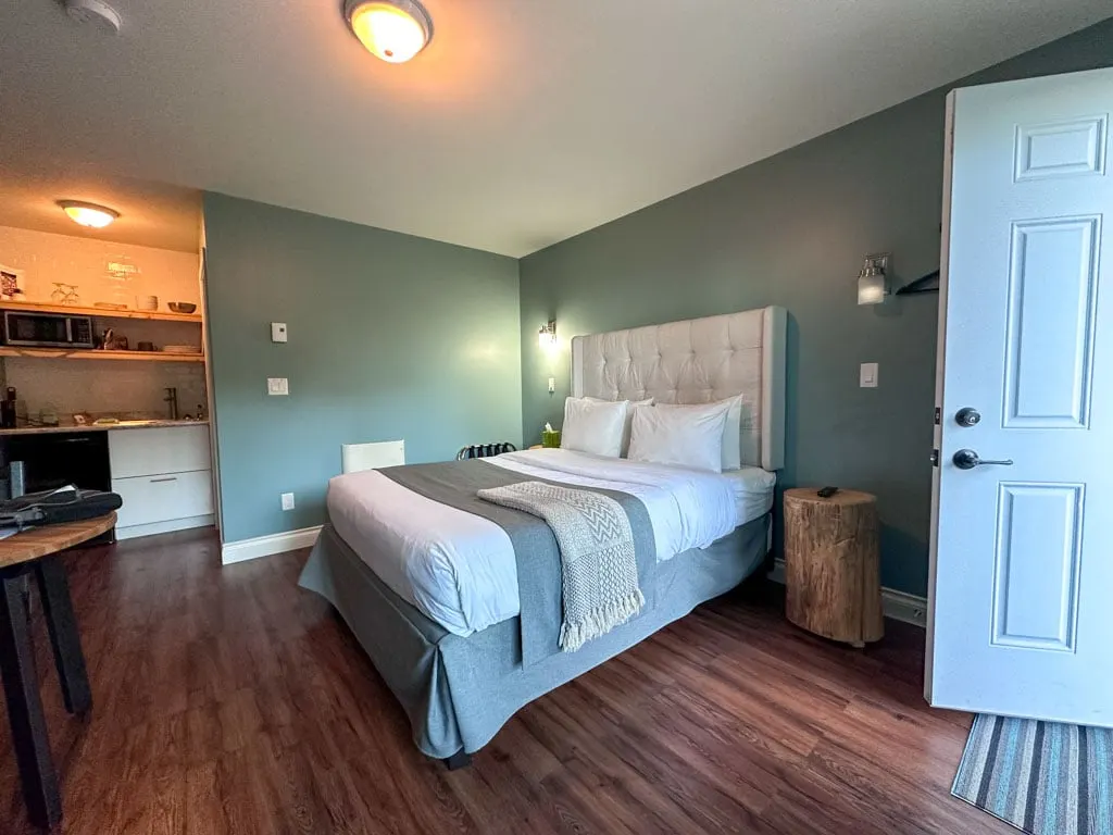 A room at Jags Coffee House and Rooms in Skidegate, BC