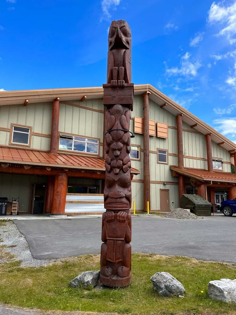 Totem pole in Gingolx