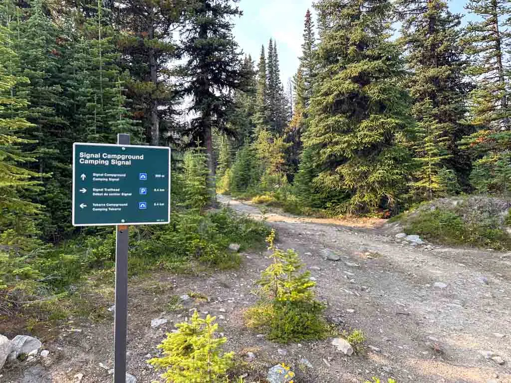 Sign at the entrance to Signal Campground