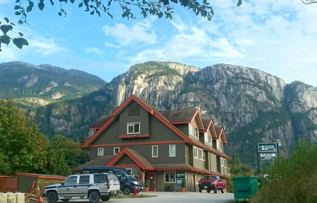 Squamish Adventure Inn with the Stawamus Chief in the background. The best budget hotel in Squamish