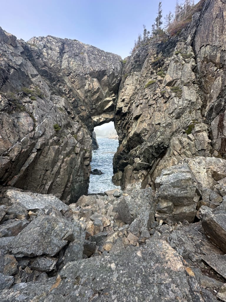 The natural arch on the Little Harbour Trail