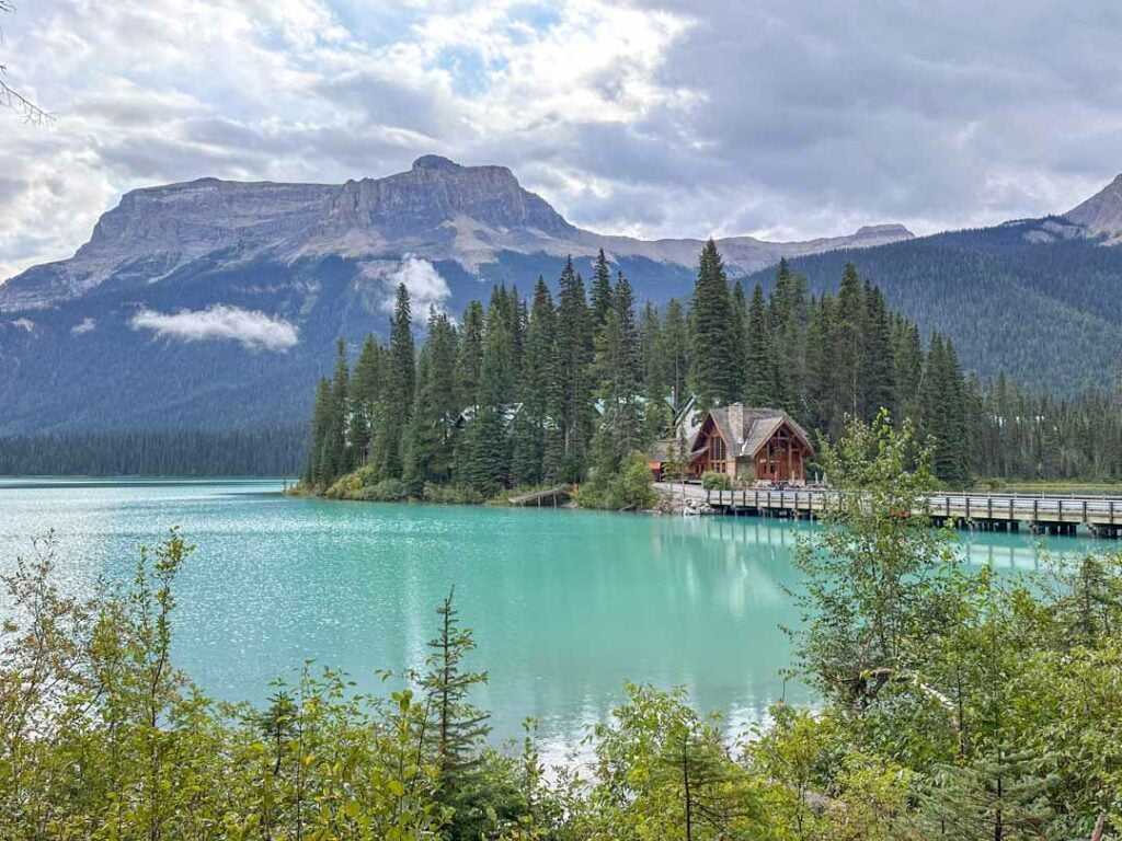 Emerald Lake and the Emerald Lake Lodge in Yoho National Park