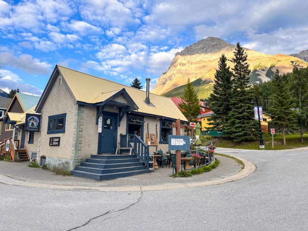 The exterior of the Siding Cafe in Field, BC