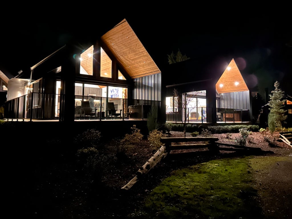 Modern cabins with ofuro soaking tubs on the patio at the Sandpiper Resort