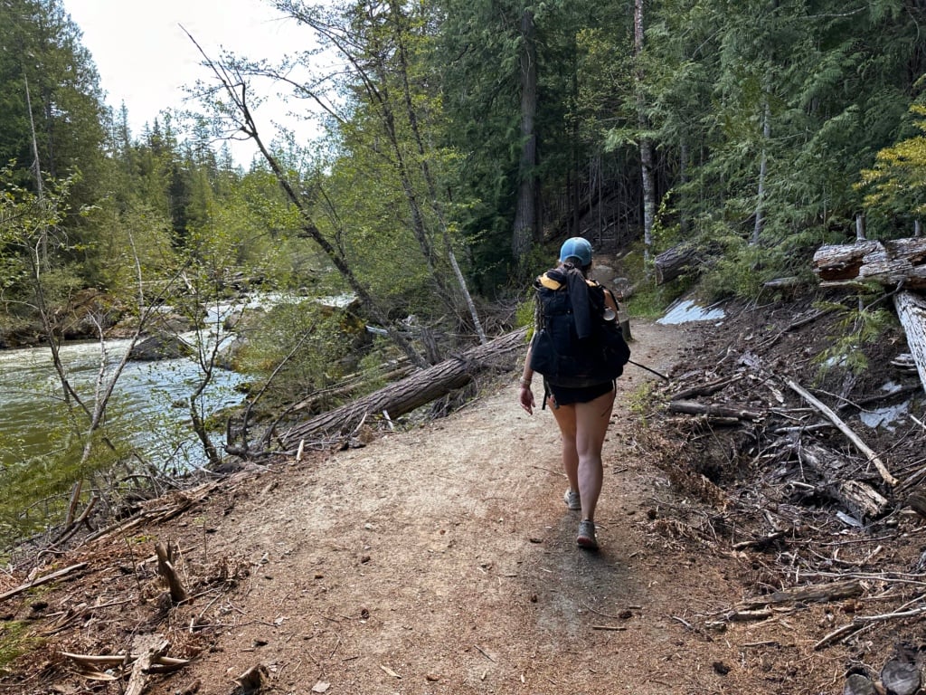 A hiker beside the Green River