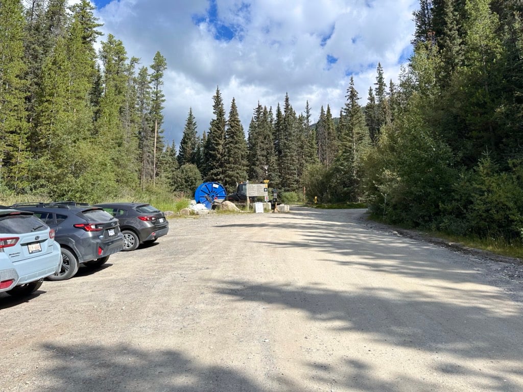 Trailhead and parking area for the Skoki Loop