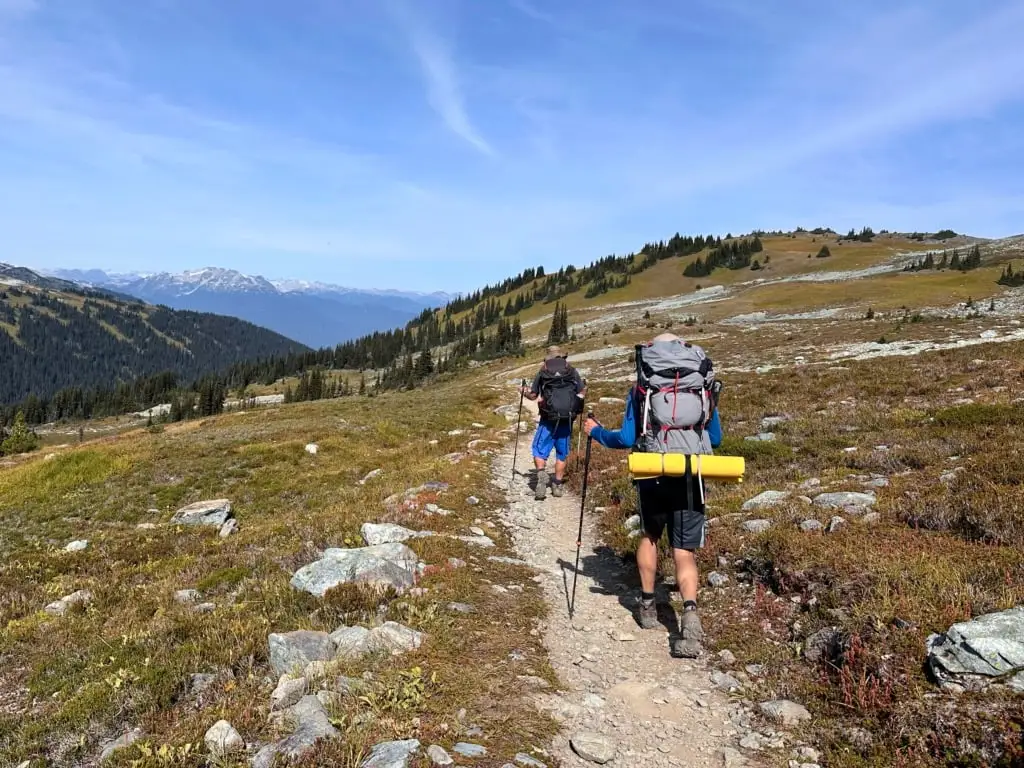 Hikers on the trail to Russet Lake 