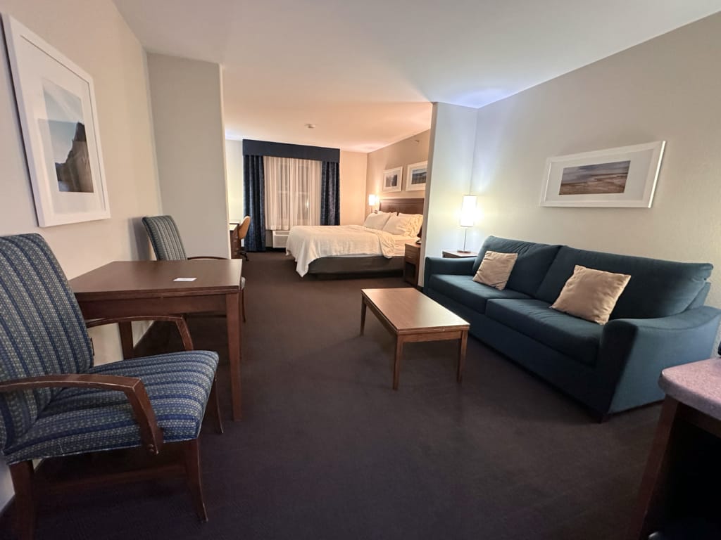 The interior of a room at the Deer Lake Horizon Hotel